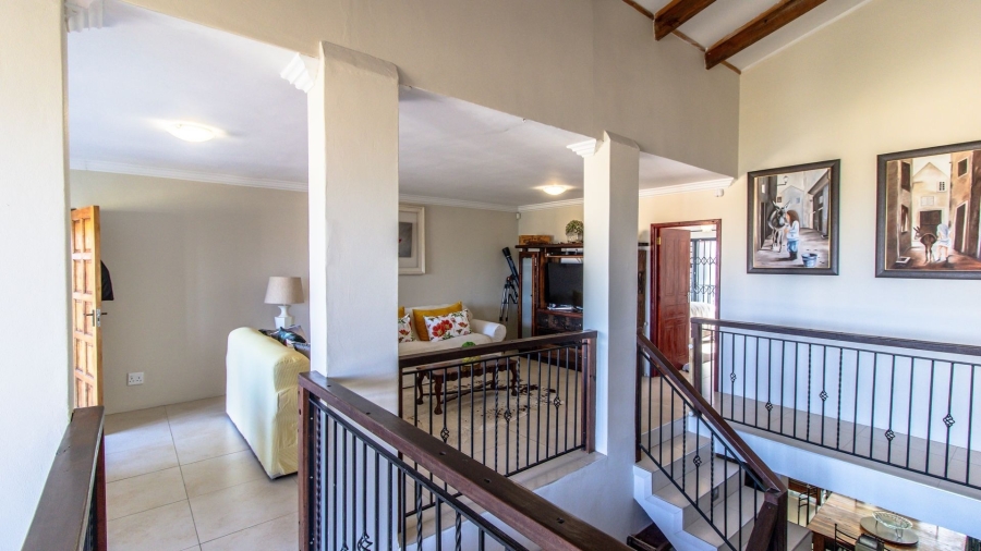 6 Bedroom Property for Sale in Franskraal Western Cape